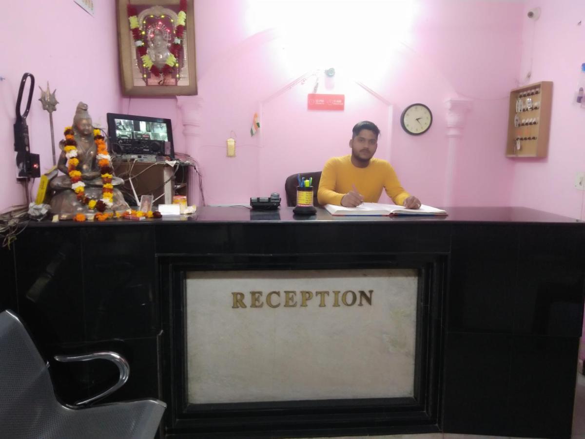 Hotel Raj Hans Dx นิวเดลี ภายนอก รูปภาพ